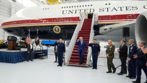 Bald Air Force One: Trump schwärmt von Jumbojet aus Katar