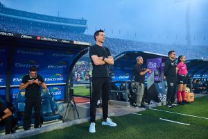 ¡Vuelve un ídolo al Pedregal! Esteban Solari es el nuevo director técnico de Pumas