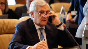 L'altra Lega è FI. Anche il partito di Tajani è in crisi (con congressi-ratifica). S’avanza un “asse del rinnovamento”