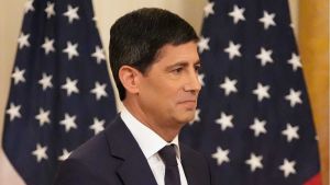 L’esordio di Warsh alla Fed lascia fermi i tassi d’interesse. Massima attenzione ai prezzi
