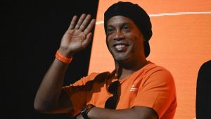 Ronaldinjo će u 47. godini zaigrati za italijanski klub