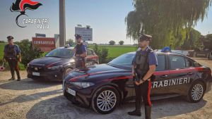 Lungavilla, accoltellato alla gola in casa: arrestato l'amico