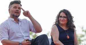 Rufián sacude el acto de Valencia con un mensaje a Oltra: 