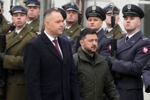 Top Ukrainian officials return Polish awards in row over WWII massacres
