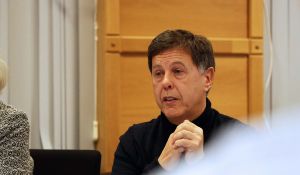 Frp: Åpenhet krever også prioriteringer