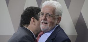 Jaques Wagner transforma a crise do Bolsomaster em problema do governo