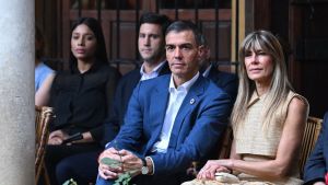 Moncloa ve en el auto del juez Peinado otra maniobra para 