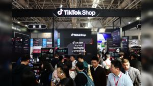 TikTok stimuleert impulsaankopen. ‘De TikTok Shop is gevaarlijk voor jongeren’