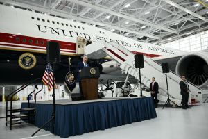 Trump presenteert ‘vliegend Witte Huis’, kosten van deze nieuwe Air Force One: 400 miljoen dollar