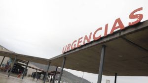 Se desvanece al volante en Siero y su mujer logra controlar el coche para evitar una gran tragedia en la autovía