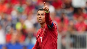 Ronaldo 41 yaşında nasıl hala futbol oynayabiliyor?