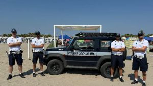 Presidio fisso in spiaggia a Sottomarina: agenti in servizio dalle 7 contro gli abusivi