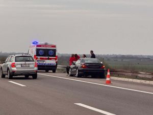 Sudar autobusa i automobila kod Niša – poginuo vozač, troje povređenih