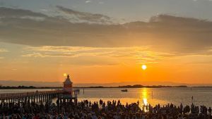 Lignano, concerto all'alba per il solstizio d'estate