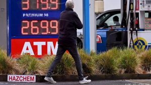 Australië verlengt accijnskorting op brandstof met een maand