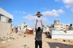 In Gaza, Fathers Can’t Promise Their Children Food, Safety, or Even Survival