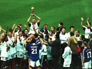 Le livre qui raconte enfin l’équipe de France comme un objet d’histoire