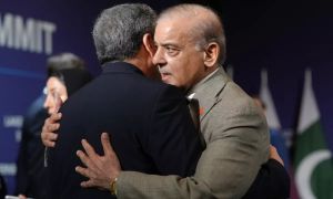 Kljub Trumpovim grožnjam pogajanja med ZDA in Iranom končana 