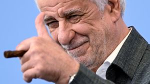 Toni Servillo: “Mia madre lavorava e cantava, cucinava e cantava. Si staccava dalla realtà: un atto teatrale. I Promessi sposi mi hanno cambiato la vita”