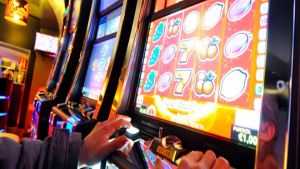 Viaggio nei casinò sul confine, un affare da 280 milioni per la Slovenia