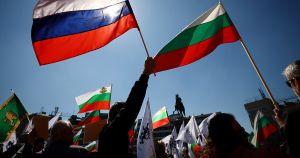 За едни кецове, една кокосова матча и българските поклонници на руската метафизика
