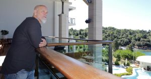 Malkovich nas reklamira nakon što je Tito koristio Elizabeth Taylor i Sophiju Loren