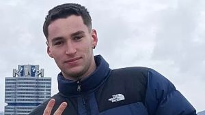 Il giro in moto con gli amici finisce in tragedia: muore ragazzo di 19 anni