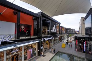 Court rejects petition calling for closure of shopping mall on Shabbat