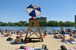 Idées|Une ombre plane sur la plage de Verdun Olivier Zuida