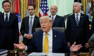 Trumpova vlada želi podražiti pristojbine za pridobitev ameriškega državljanstva