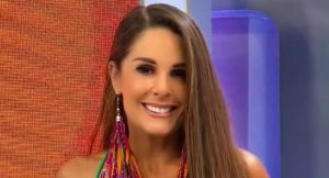 Rebeca Escribens sufrió un esgince en el tobillo porque se cayó durante los ensayos del musical ‘Mama mía’