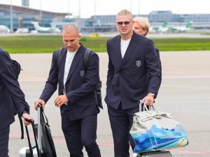 Kan en norsk folkehelt gå med Birkin-veske?