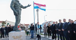 Planet HDZ: oblikovao je narative i simbole da se stvori dojam kako bez njega ne bi bilo ni samostalne RH ni pobjede u Domovinskom ratu
