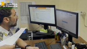 Modella con 350 mila followers non pagava le tasse: era evasore totale