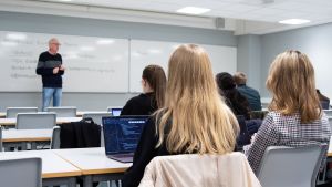 Kunstig intelligens: Nå må vi endre utdanningene