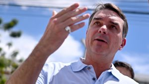 Cúpula do PL tem quatro nomes para vice de Flávio Bolsonaro