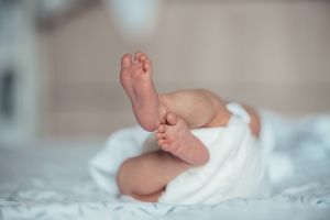 Γιατί γεννιούνται λιγότερα παιδιά