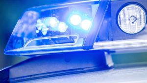 Motorradunfall, gefährliche Vollbremsung, Sturz mit gestohlenem E-Roller – drei Polizeiberichte