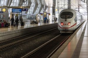 Vozovi zaustavljeni širom Nemačke zbog problema sa komunikacionim sistemom