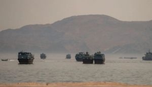 Strait of Hormuz breakthrough: Oman announces temporary shipping transit corridor