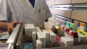 Farmaci, attesa fino a 4 volte più lunga in alcune Regioni: lo studio sui ritardi del sistema sanitario