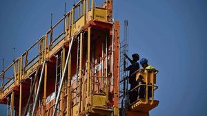 Canicule : « Il ne faut pas attendre une hécatombe sur les chantiers pour envisager l’arrêt de l’activité », alerte Jean-Pascal François, élu CGT construction
