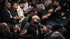 Untätig bei Rassismus: Studie zeigt verheerenden Fund