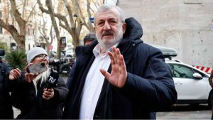 Emiliano ottiene l'incarico al Senato: potrà galleggiare fino alle elezioni politiche
