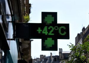 Nouveau record de canicule : 72 départements en vigilance rouge et 17 en orange ce jeudi