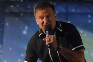 Robin Williams saw a struggling comedian bomb on stage. He knew exactly what to say to her.