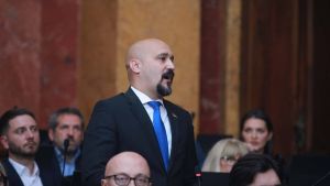 Petrašinović (SNS) podneo predlog izmena Zakona o finansiranju političkih stranaka