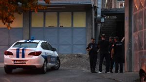 Nastavljeno paljenje automobila policajaca u Crnoj Gori: Buktinja progutala „rendž rover“, „porše kajen“ i „baggy“