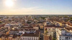 Perché nelle città fa più caldo che in periferia, e cosa sono le isole di calore