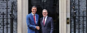 Starmer, Sánchez y las distintas dificultades de la socialdemocracia europea